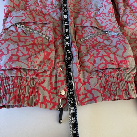 Burton Pink and Gray Ski Jacket - Picture 8 of 16